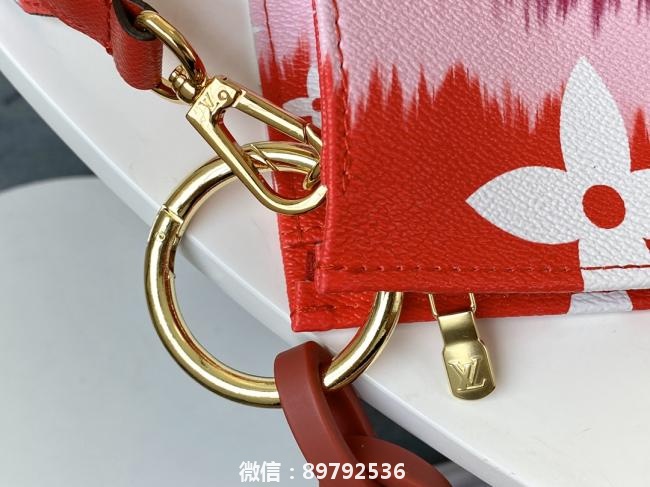 lv顶级原单 M68137红色 彩虹 链条手包