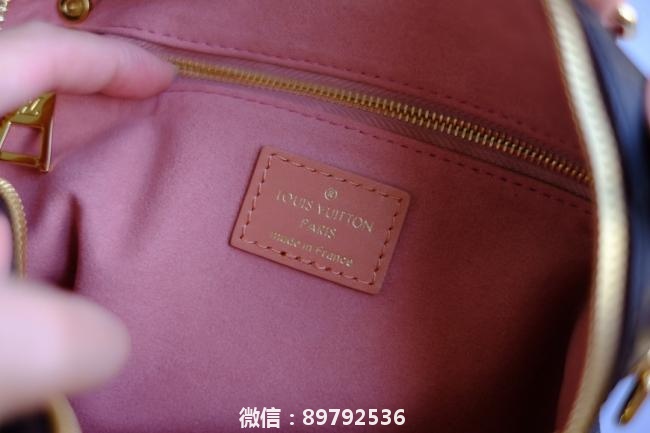 lvPETITE MALLE SOUPLE系列M45531粉色软盒 尺寸20x14x7.5cm