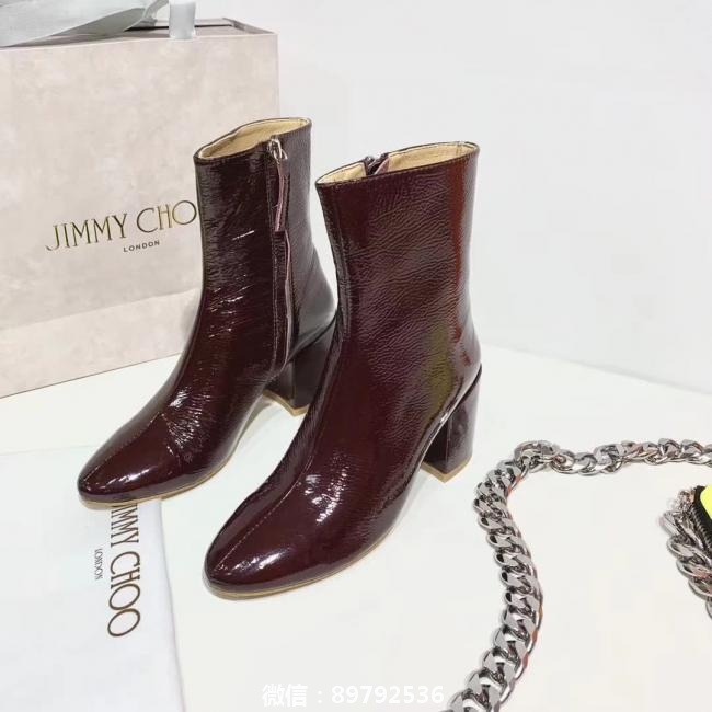 lv  jimmy Choo 秋冬靴子系列。尖头高跟短靴别致的简单的经典款