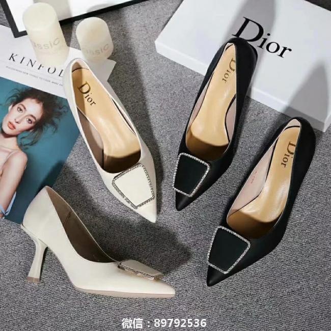 lv  2019释放活力＂Dior尖头系列！举手投足之间彰显奢华经典美感！面料：特殊打腊面皮