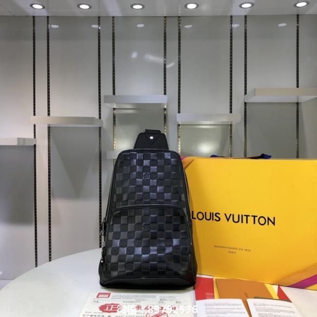 lv 高清实物拍摄【Louis Vuitton】全新男士胸包