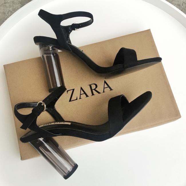 lv  【ZARA】秒变长腿的一字带水晶跟凉鞋