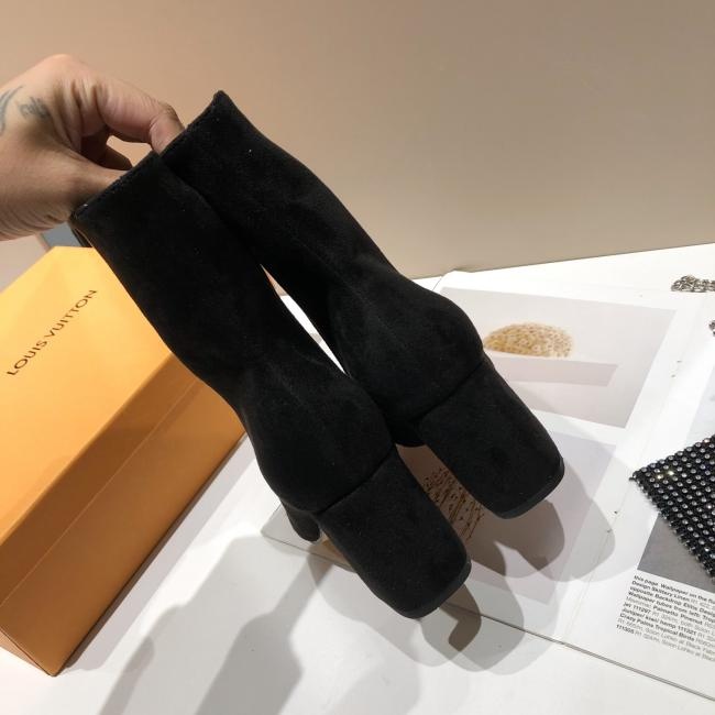 lv  Louis·Vuitton 2019专柜 方头楦型绒中矮靴\