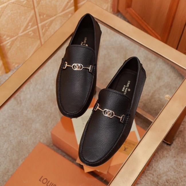 lv••新品••Louis Vuitton* 男士驾车鞋