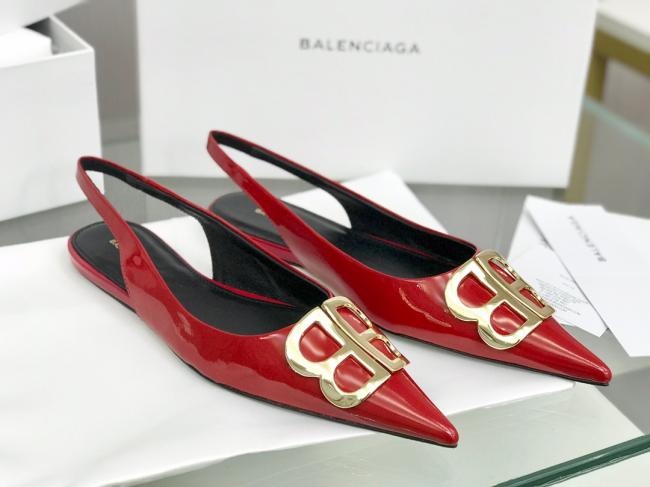 lv balenci… 尖头双B扣漆皮系列 将时髦发挥到极致的巴黎世家尖头单鞋