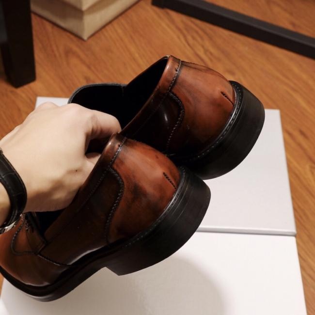 lv工厂【普拉达】（高牛皮内里）最新真皮商务西装鞋