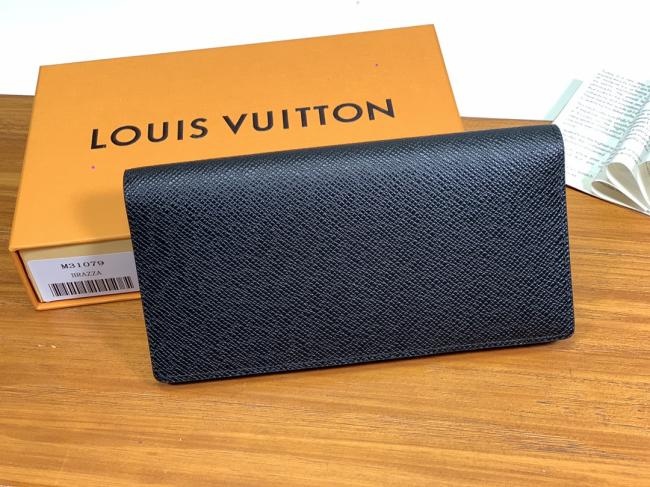 lvM31079黑色Brazza 钱夹含有多个信用卡槽和纸币个隔层 非常实用 优雅柔软的十字纹头层皮革材质.尺寸：19×10cm