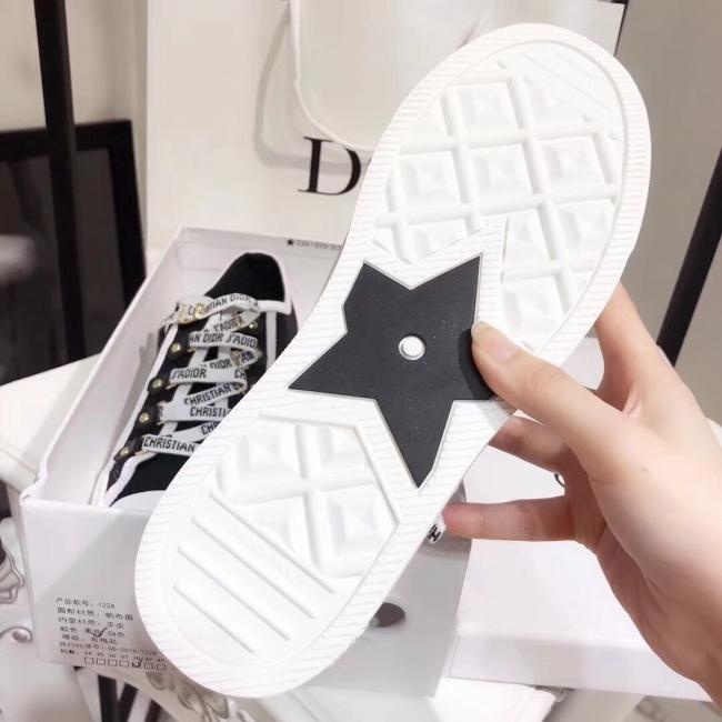 lv  2019Cheistina Dior字母织带帆布鞋