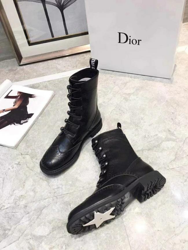 lv  】Dior（迪奥）早秋切尔西雕花平底中筒靴百搭马丁靴