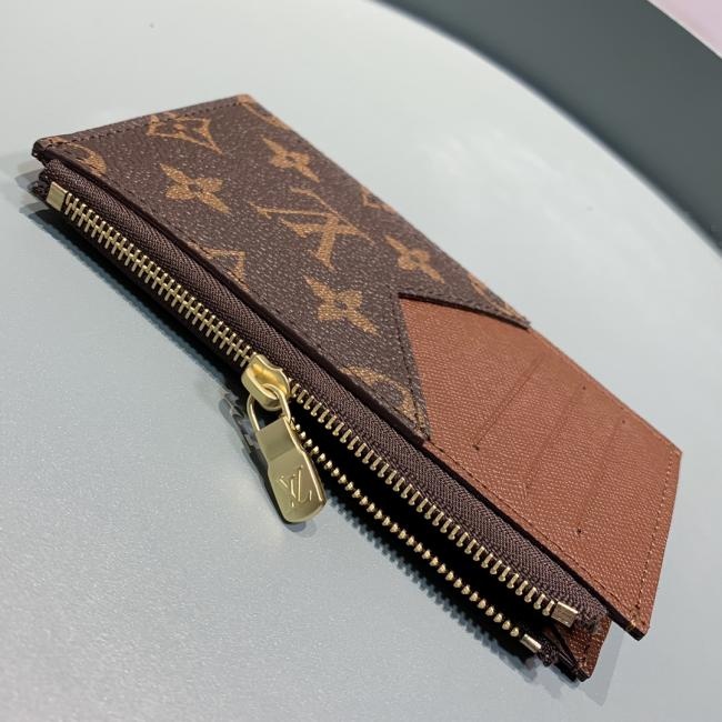 lv M64038 老花 COIN 卡夹 由路易威登标志性的黑色Taiga皮革裁制而成的Coin卡夹