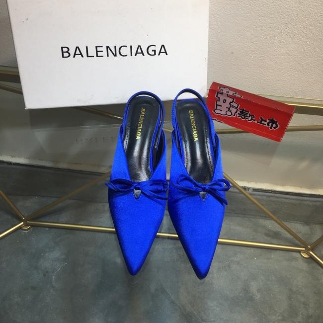 lv  Balenciaga 时尚界最有影响力的品牌之一。1919年由克里斯托瓦尔。巴朗斯加(Cristóbal Balenciaga)成立