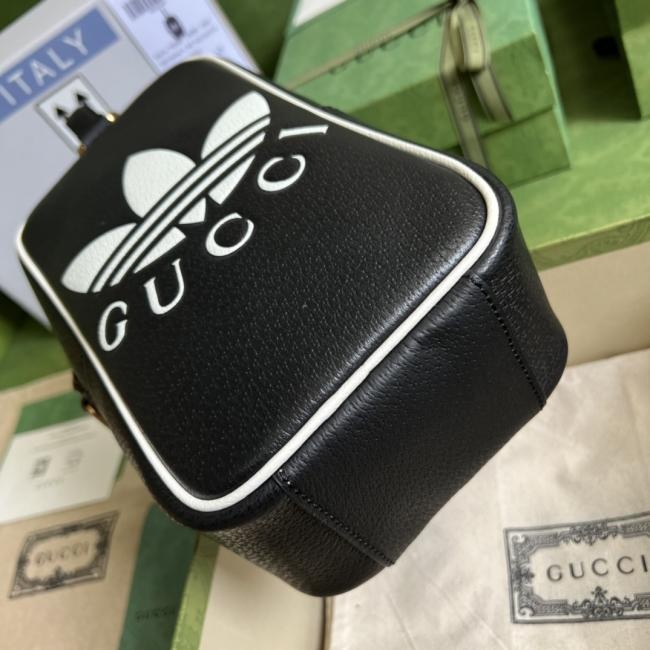 Gucci 195系列迷你手拧包 7023 adidas联名款