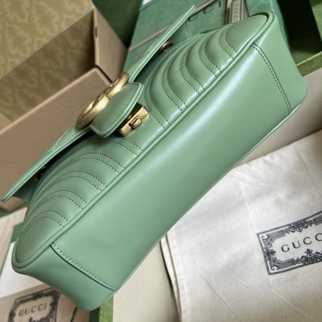 GG Marmont 4434 浅绿色全皮手袋，时尚优雅款式