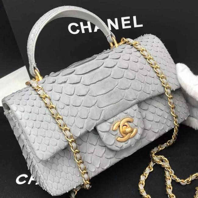香奈儿Chanel 2022春夏系列迷你口盖包2431#进口蟒蛇皮款式