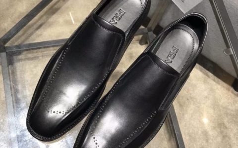 lvP 260PRADA 普拉达  高品质代购新品商务皮鞋